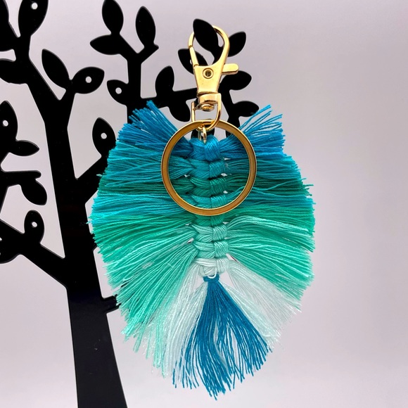 BOHO FRINGE | Handmade Aqua Blue Ombré | Bag Charm | Keychain (Brand New!) ✨ - Picture 5 of 10